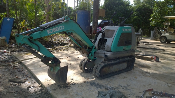 ขายรถขุด KOBELCO SS1 ขายรถขุด KOBELCO SS1