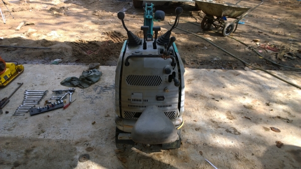 ขายรถขุด KOBELCO SS1 ขายรถขุด KOBELCO SS1