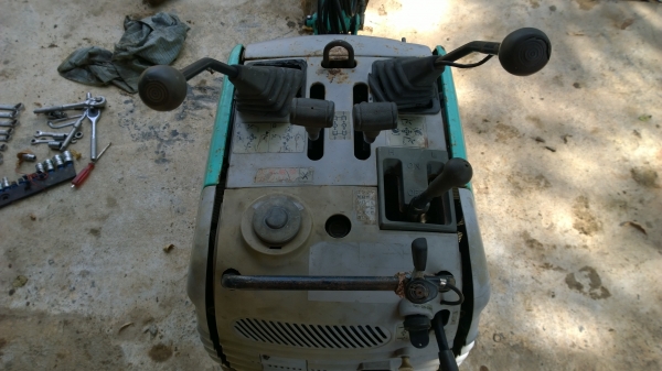 ขายรถขุด KOBELCO SS1 ขายรถขุด KOBELCO SS1