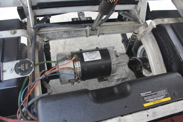 รถกอล์ฟไฟฟ้าอเนกประสงค์ (TURF 2) นำเข้าจาก USA