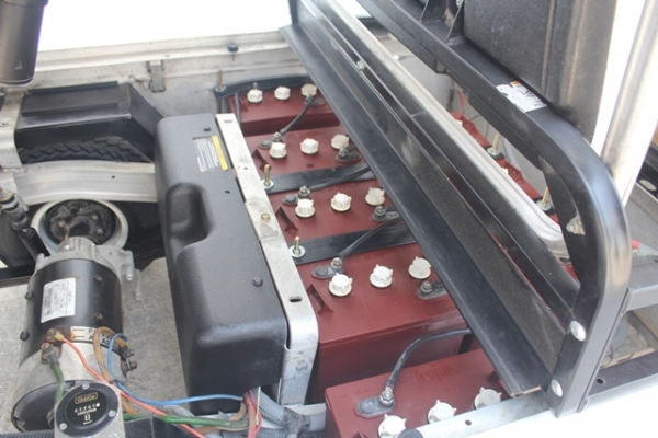 รถกอล์ฟไฟฟ้าอเนกประสงค์ (TURF 2) นำเข้าจาก USA