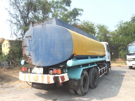 รถบรรทุกน้ำมันพืช