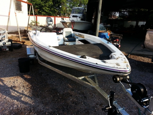 ขายเรือพร้อมเครื่อง 60 แรง ยามาฮ่า