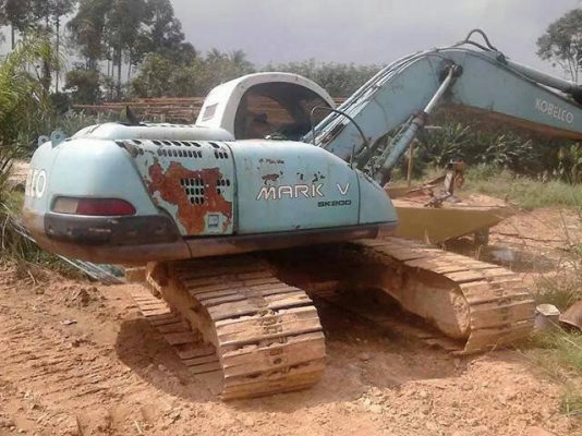 SK200 M.5 ธรรมดาไฟฟ้าครบ 3หมื่นกว่า ชม. รถสภาพดี พร้อมใช้ เอกสารซื้อ-ขาย