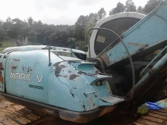 SK200 M.5 ธรรมดาไฟฟ้าครบ 3หมื่นกว่า ชม. รถสภาพดี พร้อมใช้ เอกสารซื้อ-ขาย