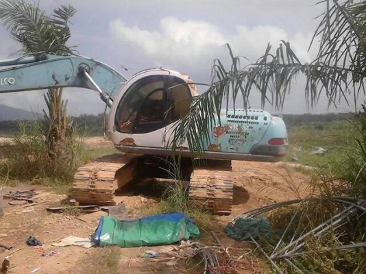 SK200 M.5 ธรรมดาไฟฟ้าครบ 3หมื่นกว่า ชม. รถสภาพดี พร้อมใช้ เอกสารซื้อ-ขาย