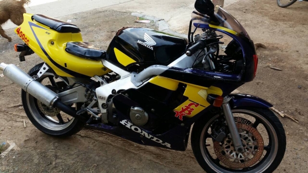 ขาย CBR400RR ปี92 รถเดิมๆ ทะเบียนแท้ ชุดโอนครบ 59000 ด่วนๆ