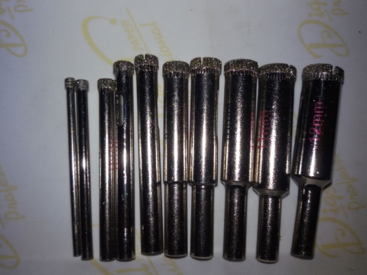 ดอกเจาะเพชร สำหรับเจาะฝังพุก กระเบื้อง คอนกรีต ไม่ต้องใช้สว่านกระแทก + ตัวช่วยเจาะกันดิ้น