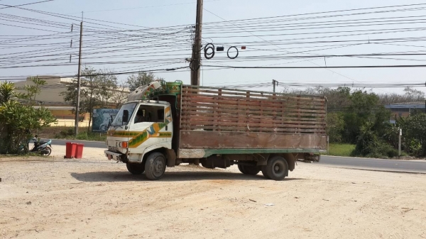 กระบะหกล้อ KM779  กว้าง2.1ยาว 5.5 เมตร  25000