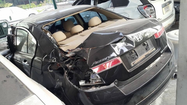 HONDA ACCORD 2.4 ปี 08 สีดำ ทะเบียนบุคคลโอนลอย HONDA ACCORD 2.4 ปี 08 สีดำ ทะเบียนบุคคลโอนลอย