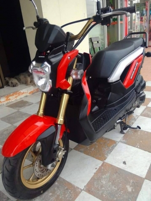 รุ่นใหม่ล่าสุด Zoomer X ปี 2557 ล้อแม็กซ์ รถสวยเท่ห์ดูดีมาก เครื่องเดิมๆ ประหยัดน้ำมัน