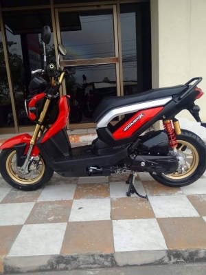 รุ่นใหม่ล่าสุด Zoomer X ปี 2557 ล้อแม็กซ์ รถสวยเท่ห์ดูดีมาก เครื่องเดิมๆ ประหยัดน้ำมัน