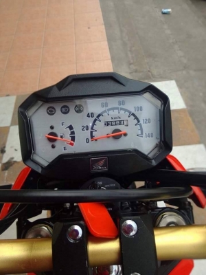 รุ่นใหม่ล่าสุด Zoomer X ปี 2557 ล้อแม็กซ์ รถสวยเท่ห์ดูดีมาก เครื่องเดิมๆ ประหยัดน้ำมัน