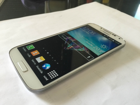 ขาย Samsung Galaxy S4 เครื่องยังมีประกัน