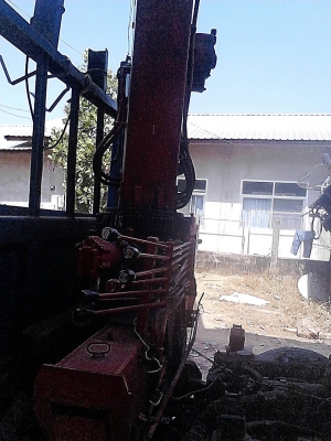 ขายเครน UNCI 3ตัน3ปลอก2ชัก สภาพดีใช้งานได้เลย  ราคา95,000บ ตอนนี้ยังใช้งานอยู่ครับ พร้อมจะยกลงให้ยกประกอบใช้ได้เลยครับ