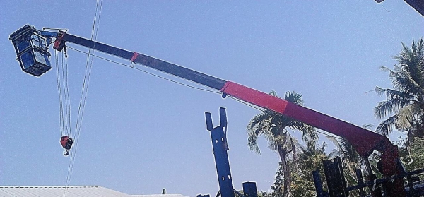 ขายเครน UNCI 3ตัน3ปลอก2ชัก สภาพดีใช้งานได้เลย  ราคา95,000บ ตอนนี้ยังใช้งานอยู่ครับ พร้อมจะยกลงให้ยกประกอบใช้ได้เลยครับ