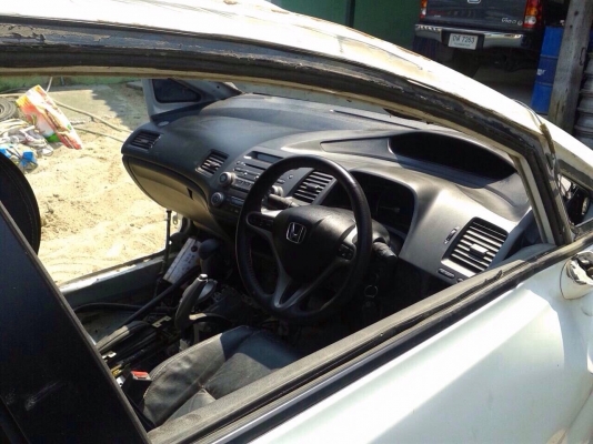 ฮอนด้านิวส์ซีวิค ตัวรองท๊อป ออโต้ AIRBAG ABS สภาพเครื่องติดได้ปกติถอดเเยกขายเป็นอะไหลทุกอย่าง ฮอนด้านิวส์ซีวิค ตัวรองท๊อป ออโต้ AIRBAG ABS สภาพเครื่องติดได้ปกติถอดเเยกขายเป็นอะไหลทุกอย่าง