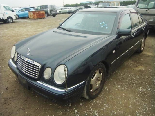 ขายหัวตัด MERCEDES BENZ E-CLASS E320 ติดหลังคาซันรูฟ พร้อมประตู 4 บาน เกียร์ AT ขาดแค่ท้าย นำเข้าจากประเทศญี่ปุ่น