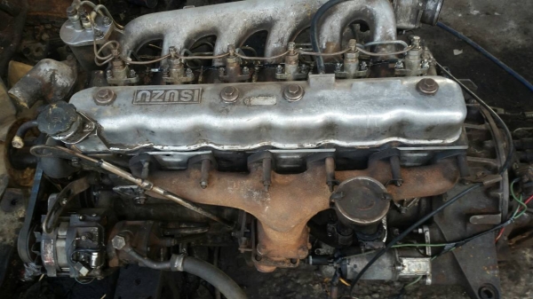 เครื่อง isuzu 6BD1 165 แรง พร้อมเกียร์ พร้อมใบคุ้มเครื่อง เครื่อง isuzu 6BD1 165 แรง พร้อมเกียร์ พร้อมใบคุ้มเครื่อง