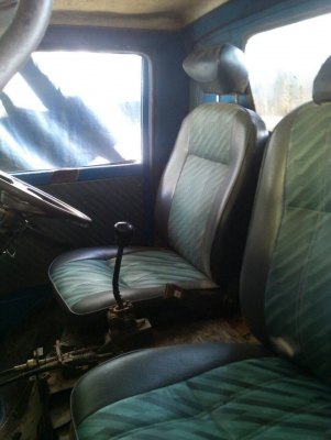 ISUZU TL 100 HP 4BC1 รถบรรทุกหกล้อ กระบะเหล็กคอกไม้ความยาว 4.30 เมตรสภาพดีพร้อมบรรทุกหนักได้เลนครับ เครื่องแรงดีไม่เยิ้ม ภายในหัวเก๋งสภาพดีคอนโซลอยู่ครบ พวงมาลัยธรรมดา เกียร์ยาว ช่วงล่างคัชซีไม่บวม ยาง 7.50 ขอบ 16 สภาพดี 60\% เอกสารทะเบียนครบพร้อมโอน ราคาต ISUZU TL 100 HP 4BC1 รถบรรทุกหกล้อ กระบะเหล็กคอกไม้ความยาว 4.30 เมตรสภาพดีพร้อมบรรทุกหนักได้เลนครับ เครื่องแรงดีไม่เยิ้ม ภายในหัวเก๋งสภาพดีคอนโซลอยู่ครบ พวงมาลัยธรรมดา เกียร์ยาว ช่วงล่างคัชซีไม่บวม ยาง 7.50 ขอบ 16 สภาพดี 60\% เอกสารทะเบียนครบพร้อมโอน ราคาต