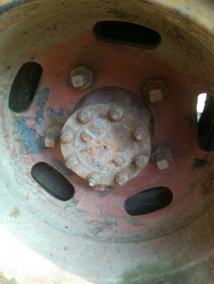 ISUZU TL 100 HP 4BC1 รถบรรทุกหกล้อ กระบะเหล็กคอกไม้ความยาว 4.30 เมตรสภาพดีพร้อมบรรทุกหนักได้เลนครับ เครื่องแรงดีไม่เยิ้ม ภายในหัวเก๋งสภาพดีคอนโซลอยู่ครบ พวงมาลัยธรรมดา เกียร์ยาว ช่วงล่างคัชซีไม่บวม ยาง 7.50 ขอบ 16 สภาพดี 60\% เอกสารทะเบียนครบพร้อมโอน ราคาต ISUZU TL 100 HP 4BC1 รถบรรทุกหกล้อ กระบะเหล็กคอกไม้ความยาว 4.30 เมตรสภาพดีพร้อมบรรทุกหนักได้เลนครับ เครื่องแรงดีไม่เยิ้ม ภายในหัวเก๋งสภาพดีคอนโซลอยู่ครบ พวงมาลัยธรรมดา เกียร์ยาว ช่วงล่างคัชซีไม่บวม ยาง 7.50 ขอบ 16 สภาพดี 60\% เอกสารทะเบียนครบพร้อมโอน ราคาต