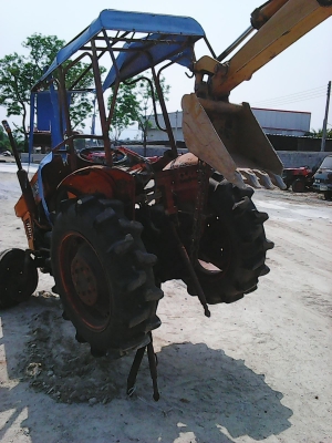 ขายแบ็คโฮ  KOMATSU   PC20-3พร้อมใช้งาน