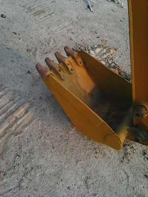 ขายแบ็คโฮ  KOMATSU   PC20-3พร้อมใช้งาน