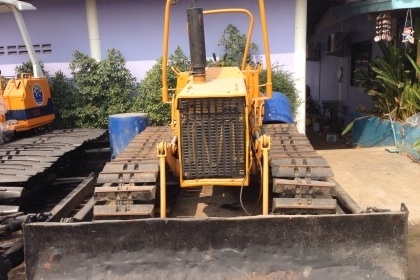 ขายD2-5 สภาพสวย พร้อมใช้งาน เครื่องดี ช่วงล่างดี ใบแทร็กเต็ม ราคาต่อรองได้