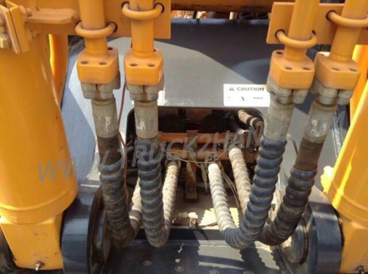 รถแบคโฮ ยี่ห้อฮุนได รุ่น 210 รุ่น7 ใช้งานมา 2 พันชั่วโมง