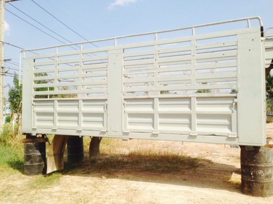 กระบะเหล็กรถสิบล้อ