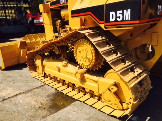 ขายรถแทรกเตอร์ดันดิน CAT D5M SN#7LR0XXXX สภาพสวยมาก พร้อมใช้งานทันที ใช้อะไหล่แท้จากศูนย์ฯ มีเล่มเอกสารจดทะเบียนพร้อมโอน