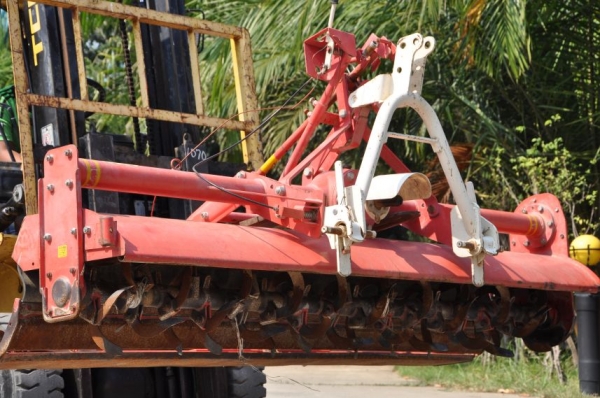 ขายโรตารี่ตีดิน กว้าง2.10เมตร สภาพสวยเดิมจากญี่ปุ่นยังไม่เคยใช้ในไทย 28,500เท่านั้น!!