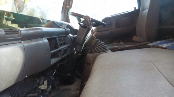 ขาย 6 ล้อดั้ม NPR หัวการ์ตูน 130 แรง เทอร์โบ F หลัง