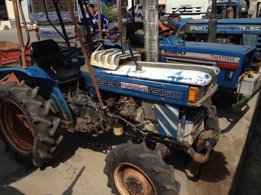 แทรคเตอร์ อิเซกิ TS1610 พร้อมผาน 5 แทรคเตอร์ อิเซกิ TS1610 พร้อมผาน 5