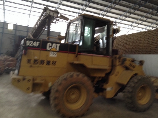 ขายรถตัก 924F   086-446-7300