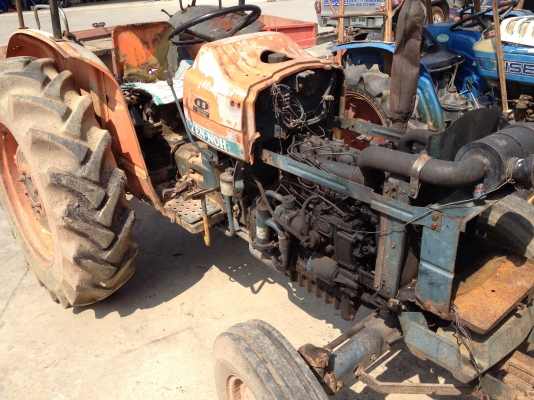 แทรคเตอร์ คูโบต้า L2600 พร้อมผาน 5 แทรคเตอร์ คูโบต้า L2600 พร้อมผาน 5