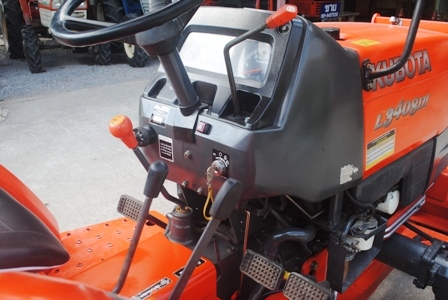 ขายรถไถ Kubota L 3408DI(4WD) พร้อมมีดดันหน้าและอุปกรณ์หลัง รถไร่ สภาพสวยมาก ขายรถไถ Kubota L 3408DI(4WD) พร้อมมีดดันหน้าและอุปกรณ์หลัง รถไร่ สภาพสวยมาก