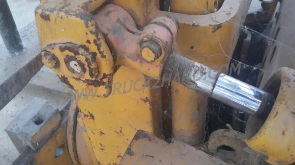 รถโฟล์คลิฟท์ ยี่ห้อ TOYOTA   2.5 ตัน    ยกสูง 3 เมตร