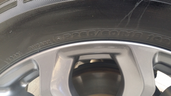 ขายด่วน ล้อแม็กTRD ขอบ18 แท้ของTOYOTA ฟอร์จูนเนอร์ ยางเปลียนใหม่ได้26วันครับ เอาล้อเดิมมาเทินได้ครับ