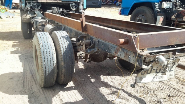 ขายรถหกล้อ ISUZU  115 NPR  เครื่อง 110 แรง  จดทะเบียนปี36  รถอยู่กาฬสินธุ์