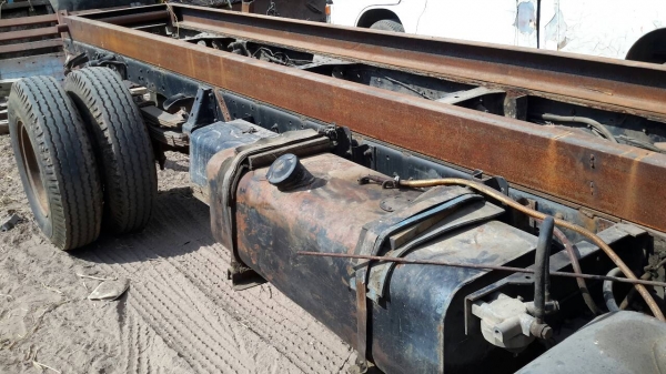 ขายรถหกล้อ ISUZU  115 NPR  เครื่อง 110 แรง  จดทะเบียนปี36  รถอยู่กาฬสินธุ์