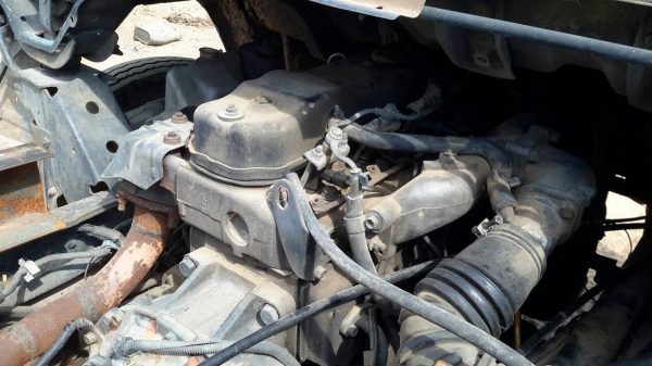 ขายรถหกล้อ ISUZU  115 NPR  เครื่อง 110 แรง  จดทะเบียนปี36  รถอยู่กาฬสินธุ์