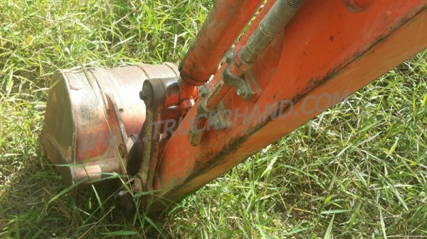 บูมอาม+บุ้งกี๋ ยี่ห้อ KUBOTA  ขนาด 3 ตัน