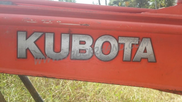 บูมอาม+บุ้งกี๋ ยี่ห้อ KUBOTA  ขนาด 3 ตัน