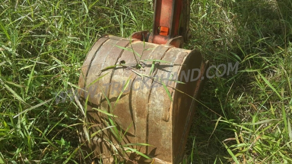 บูมอาม+บุ้งกี๋ ยี่ห้อ KUBOTA  ขนาด 3 ตัน