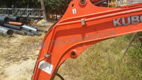บูมอาม+บุ้งกี๋ ยี่ห้อ KUBOTA  ขนาด 3 ตัน