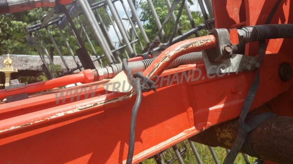 บูมอาม+บุ้งกี๋ ยี่ห้อ KUBOTA  ขนาด 3 ตัน