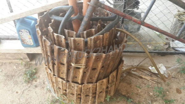 ตีนตะขาบ 2 ชุด ของ KUBOTA