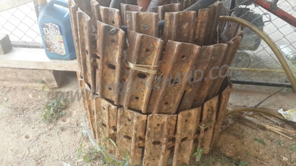 ตีนตะขาบ 2 ชุด ของ KUBOTA