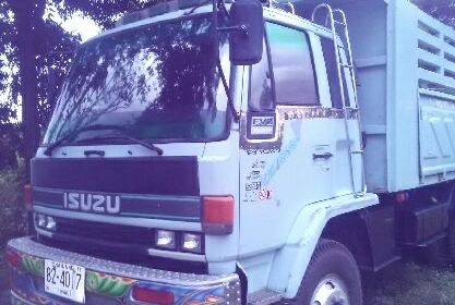 10ล้อดั้ม ISUZU ROCK 195 เกียร์ZF ดั้มสามมิตร